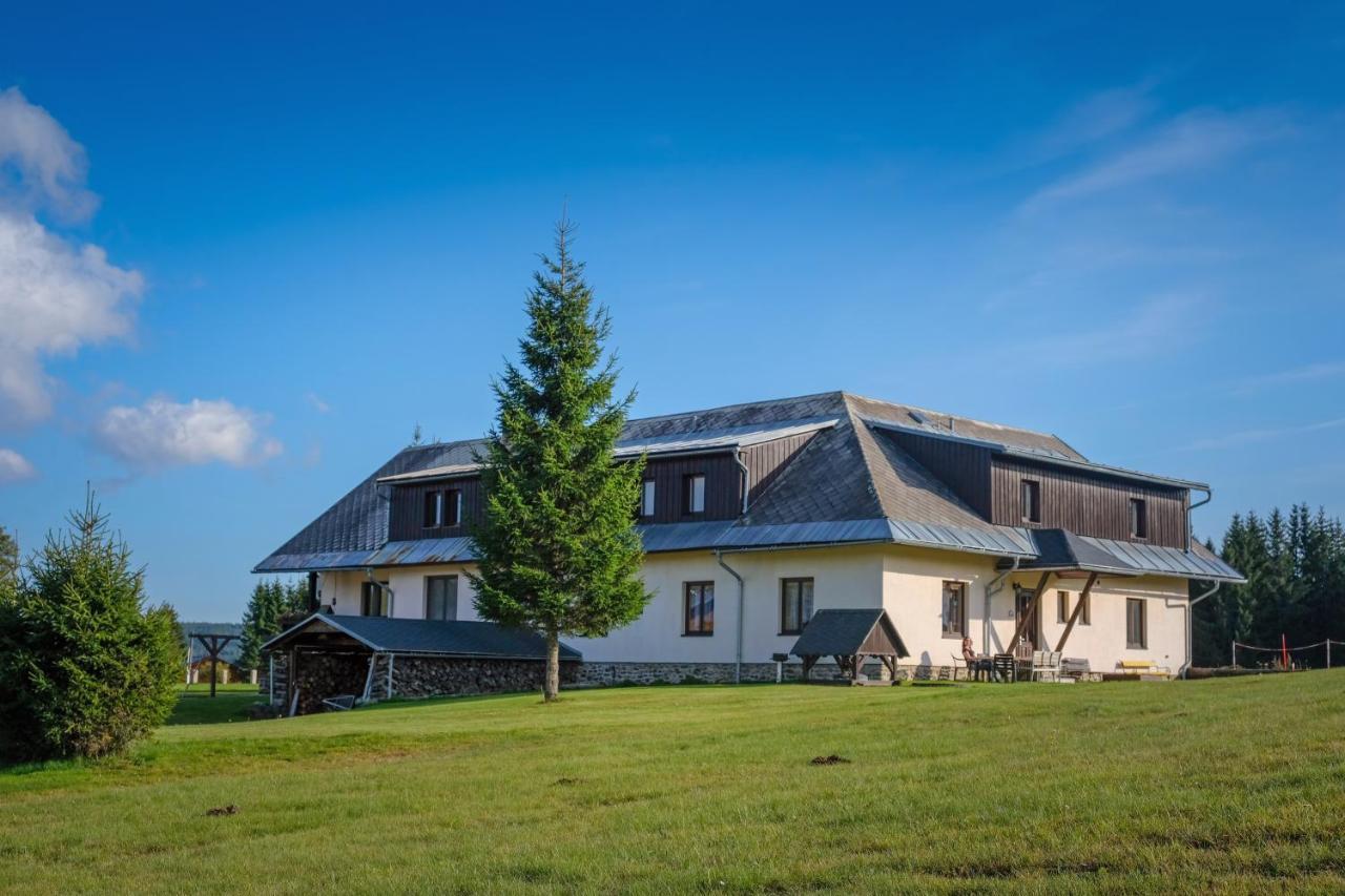 Horska Kvilda - Ubytovani U Chvalu Exterior foto